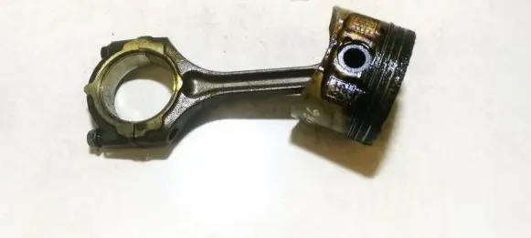 Renault Scenic I Piston with connecting rod 10155