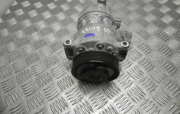 Skoda Fabia Mk3 (NJ) Air conditioning (A/C) compressor (pump) 5Q0820803G