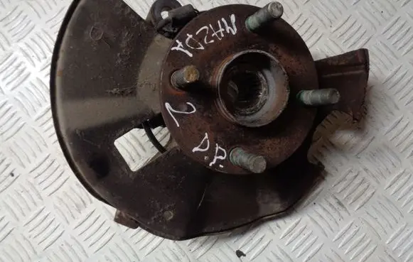 Mazda 2 Front wheel hub