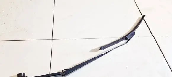 Subaru Forester SH Front wiper blade arm