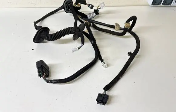 Opel Vivaro Front door wiring loom 241249885R