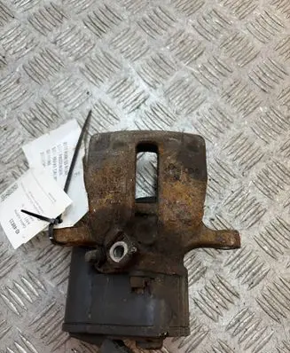 Audi Q3 8U Rear brake caliper 32332267