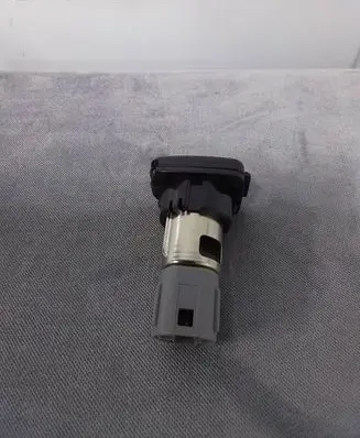 Ford Edge II 12 V Socket (front) 