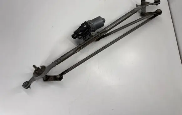 Chevrolet Camaro Front wiper linkage and motor 84498919