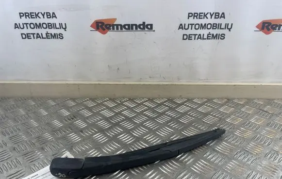 Suzuki Grand Vitara II Rear wiper blade arm