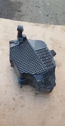 Dacia Sandero II Air filter box 165009775R