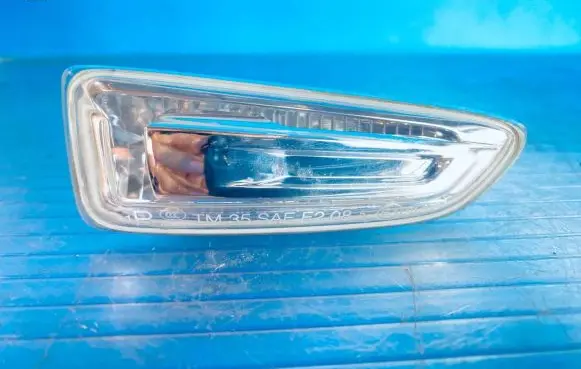 Opel Astra K Front fender indicator light 13491089