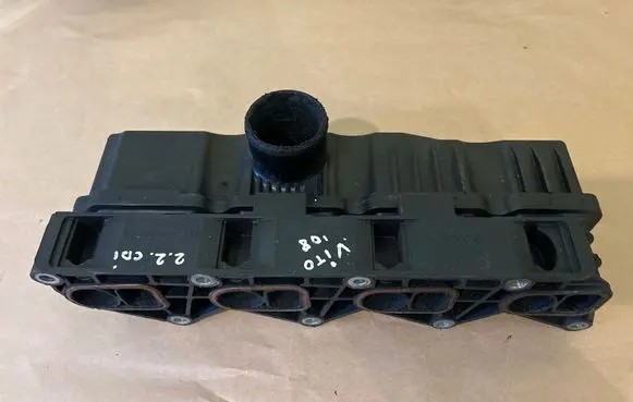 Mercedes-Benz Vito Viano W639 Intake manifold A6460900837