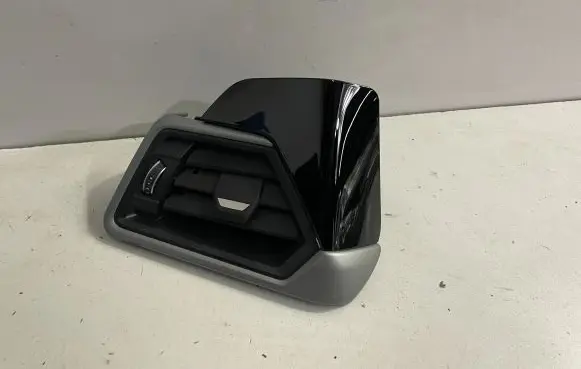 BMW 3 G20 G21 Dashboard air vent grill cover trim 6805796