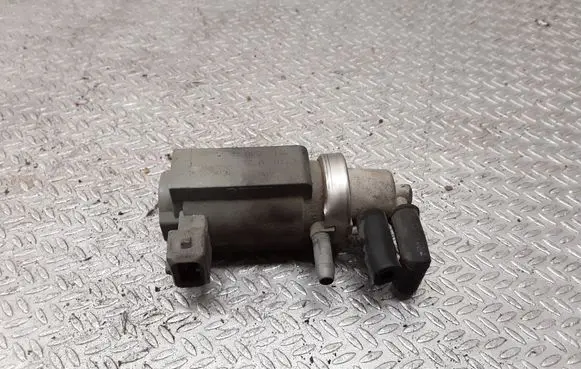 Audi A6 S6 C5 4B Turbo solenoid valve 059906627A