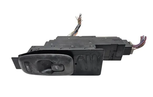 Volvo XC70 Electric window control switch 9452961