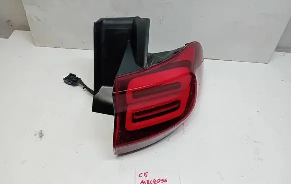 Rear/tail lights