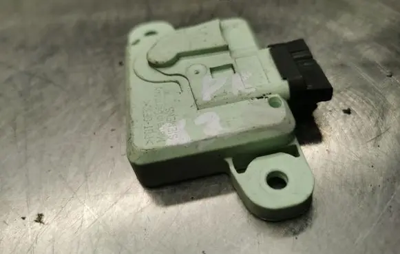 BMW X3 E83 Airbag deployment crash/impact sensor 65773412005
