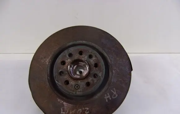 Jeep Cherokee Front wheel hub spindle knuckle