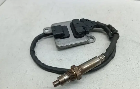 Mercedes-Benz Vito Viano W447 Lambda probe sensor A0009052809 A2C16442600 0009052809