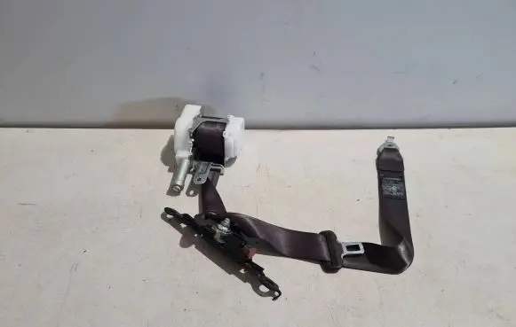 Lexus ES VII XZ10 Front seatbelt 7X8410P