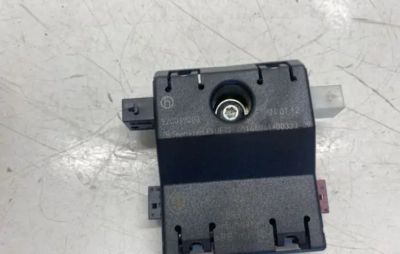 BMW X5 E70 Aerial antenna amplifier 9141491