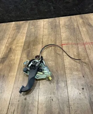 Handbrake/parking brake lever assembly