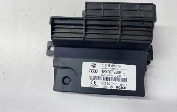 Audi Q7 4L Power management control unit 4F0907280E