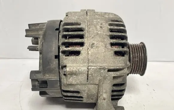 BMW 3 E46 Generator/alternator 7789980 TG15C012 703163579