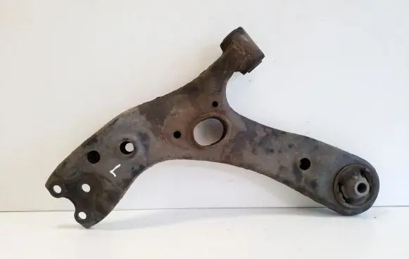 Lexus CT 200H Front lower control arm/wishbone W1207088