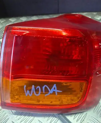 Toyota RAV 4 (XA40) Rear/tail lights
