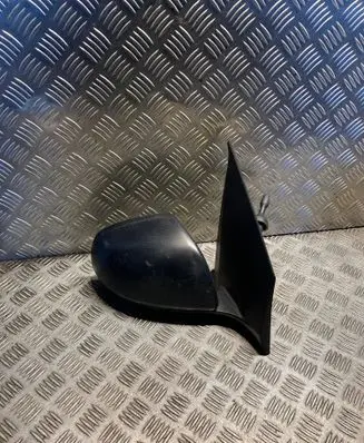 Nissan Pixo Front door electric wing mirror 1602480