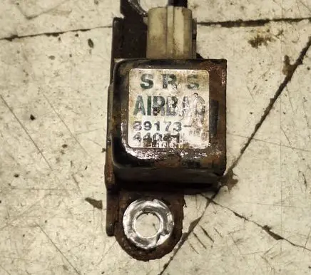 Toyota Avensis Verso Airbag deployment crash/impact sensor 8917344041 140411
