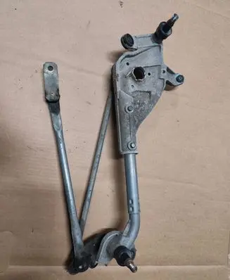 Honda Accord Front wiper linkage 