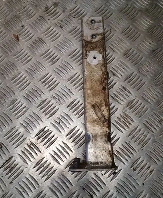 Audi A8 S8 D4 4H Front bumper mounting bracket 4H0806063E