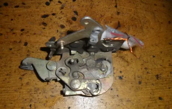 Fiat Fiorino Front door lock