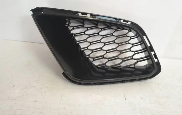 BMW 1 F40 Front bumper lower grill 51118075624AUOAS3 51118075624 8075624