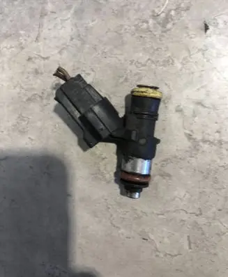 Fuel injector