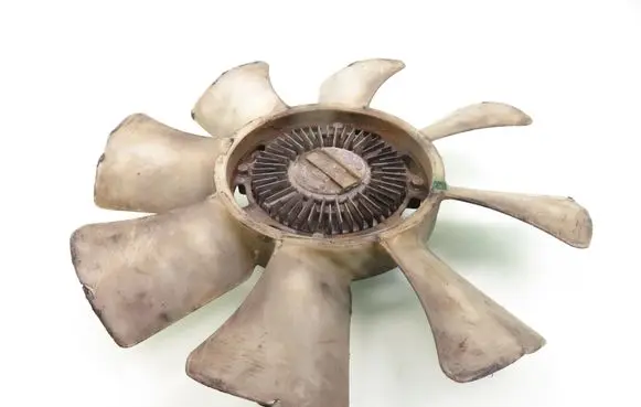 Mitsubishi Pajero Viscous fan clutch 