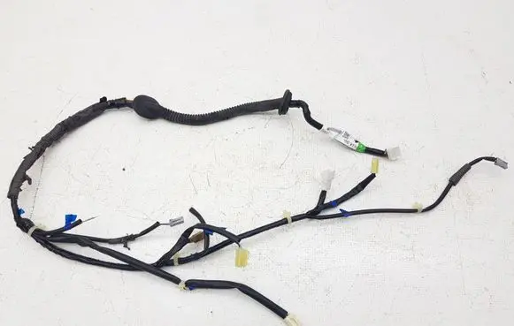 Subaru Legacy Tailgate/trunk wiring harness 81811AL00B 81811AL00 67B00752