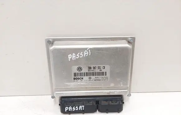 Volkswagen PASSAT B5.5 Engine control unit/module 0261207816 261207816 3B0907551