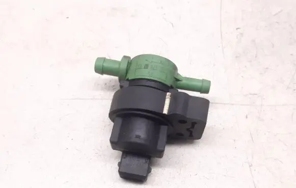 Mercedes-Benz SLK R171 Turbo solenoid valve 0004706793