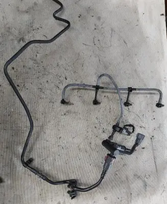 Ford Galaxy Fuel return line/hose 4r8q9f951aa