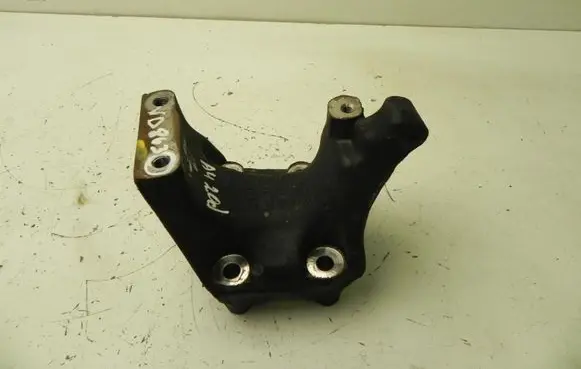 Audi A4 S4 B9 Engine mounting bracket 04L131159C VD8630