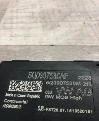 Volkswagen PASSAT B8 Gateway control module 5Q0907530AF 5Q0907530M A2C96128801B