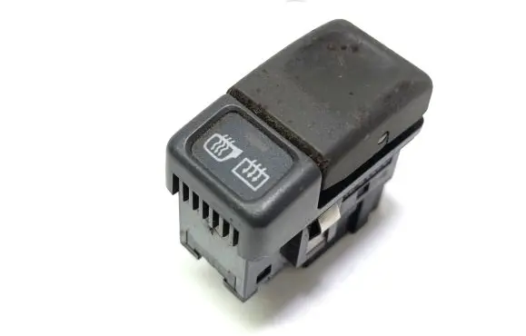 Volvo S70 V70 V70 XC Windscreen/window heater switch 9162952