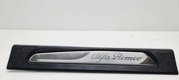 Alfa Romeo Giulia Front sill trim cover 156107577 156109410