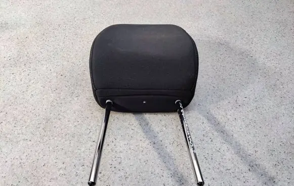 Nissan Qashqai J12 Front seat headrest 