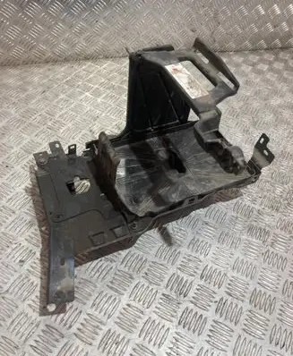 Peugeot 308 Battery box tray 9843194480
