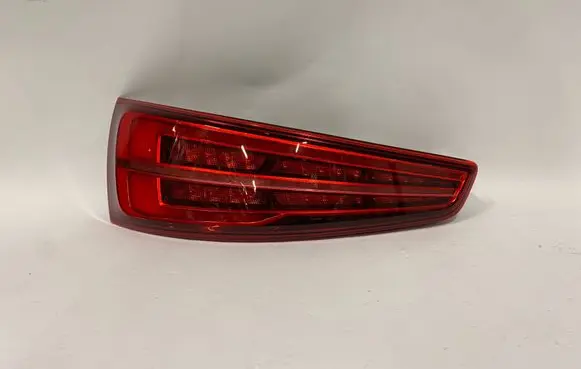 Audi Q3 8U Rear/tail lights 8U0945093M 8U0.945.093.M