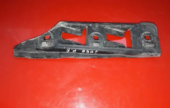 Volkswagen Golf V Front bumper mounting bracket 1K0807184