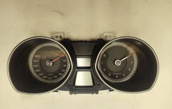 Hyundai i30 Speedometer (instrument cluster) 94004A6240 1100304270