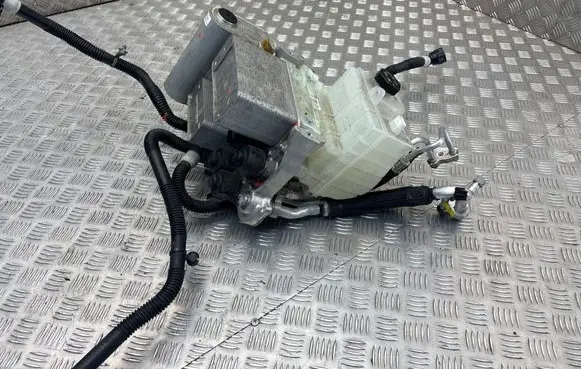 Tesla Model 3 Air conditioning (A/C) compressor (pump) 154990200C ACP21359110358