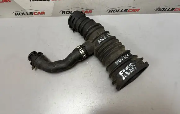 Ford Focus Air intake hose/pipe 3M519A673M