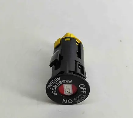 Passenger airbag on/off switch